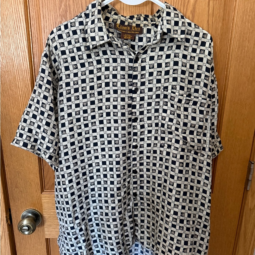 Haband Black and White Geometric Short-Sleeve Button-Down Shirt